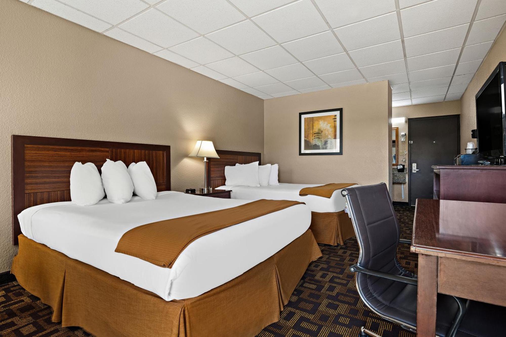 Rodeway Inn McPherson Екстер'єр фото