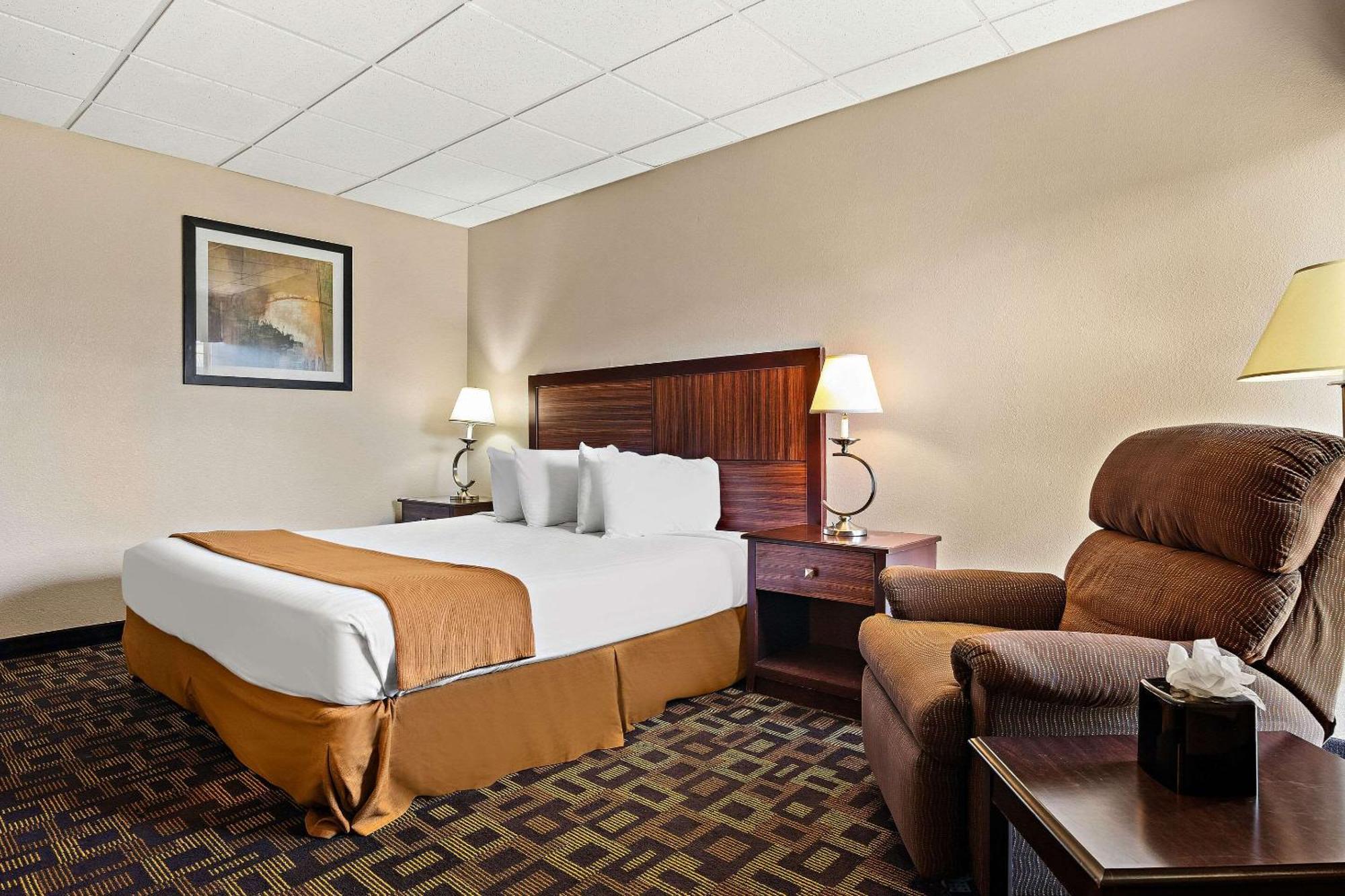 Rodeway Inn McPherson Екстер'єр фото