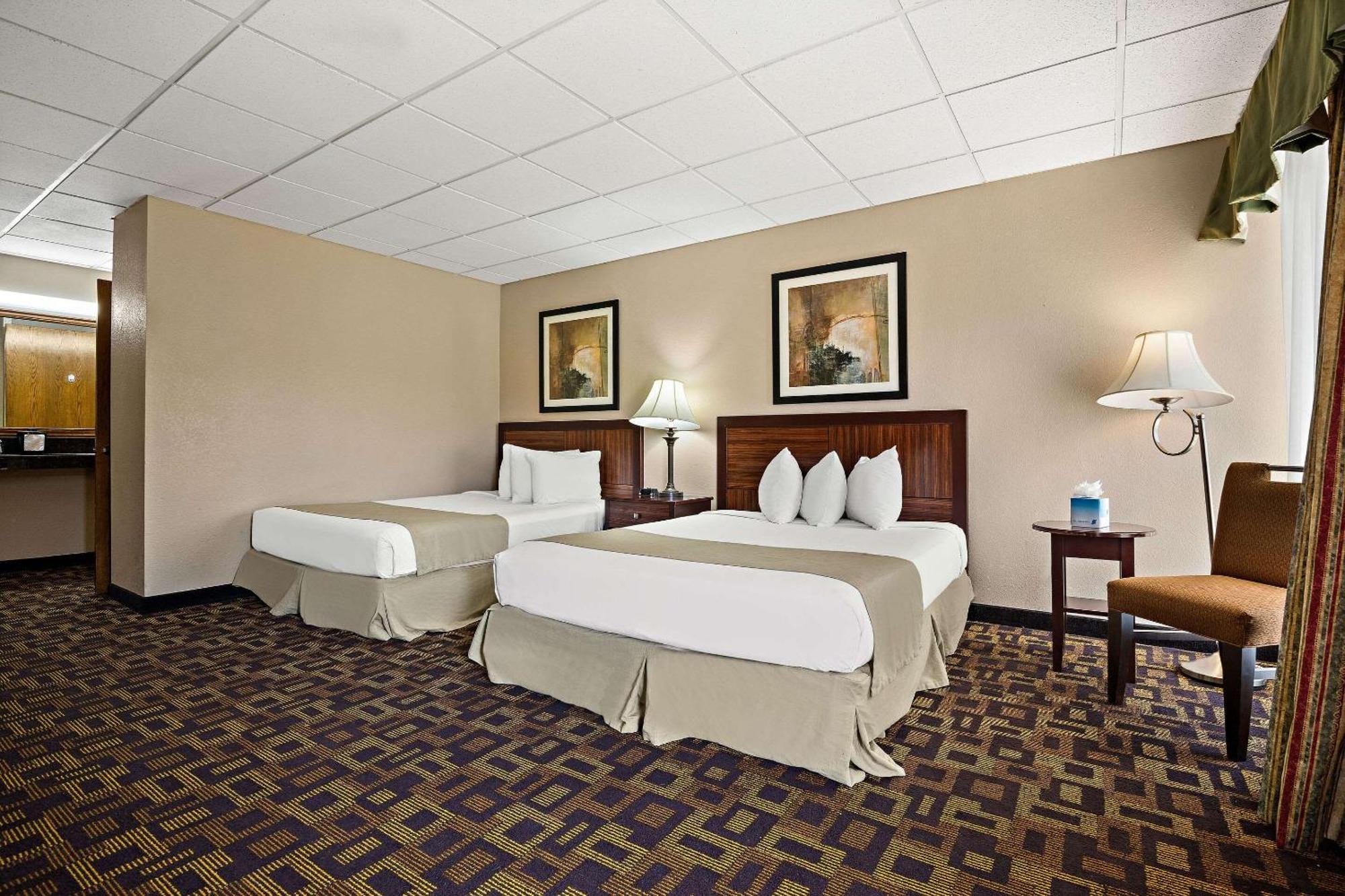 Rodeway Inn McPherson Екстер'єр фото